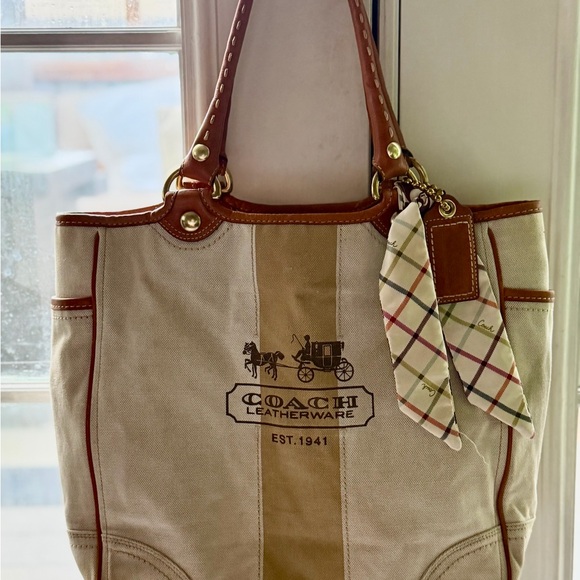 Coach Cream and Tan Leather Tote - Picture 14 of 15